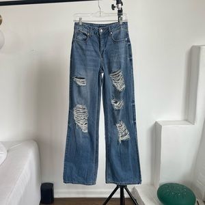 Prosperity denim straight leg loose fit with rip details. Blue jeans 25” waist
